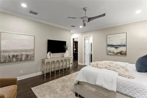 5016 W Evelyn Drive Tampa FL 33609