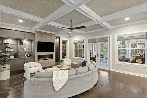 5016 W Evelyn Drive Tampa FL 33609