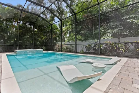 5016 W Evelyn Drive Tampa FL 33609