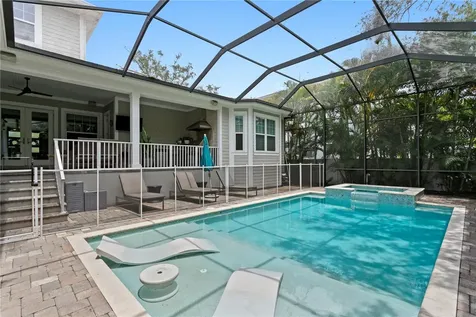 5016 W Evelyn Drive Tampa FL 33609