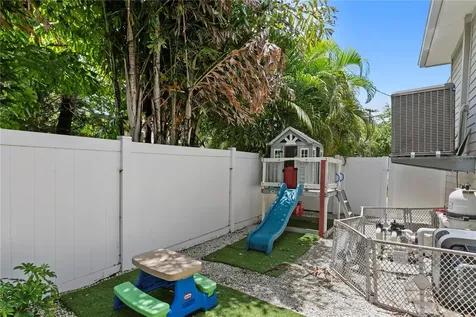 5016 W Evelyn Drive Tampa FL 33609