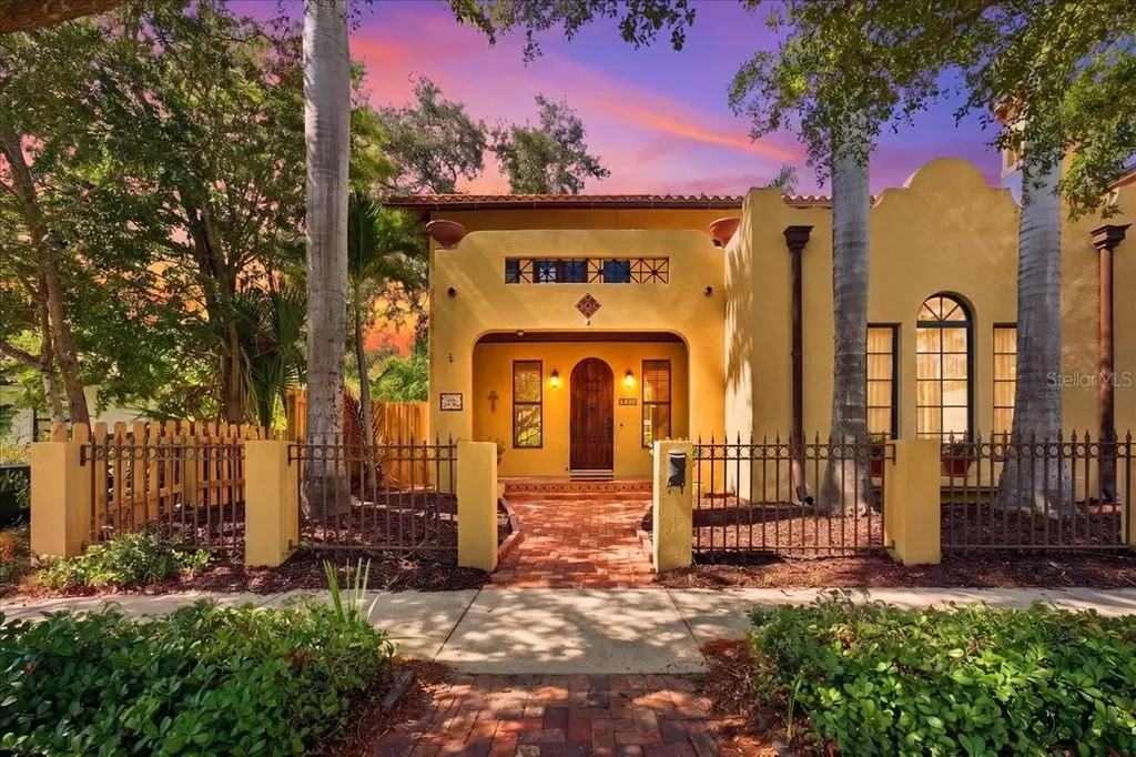 1719 7th Street Sarasota FL 34236