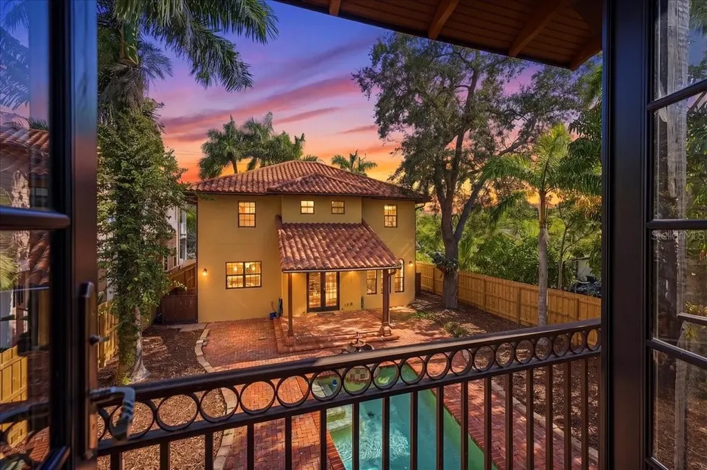 1719 7th Street Sarasota FL 34236