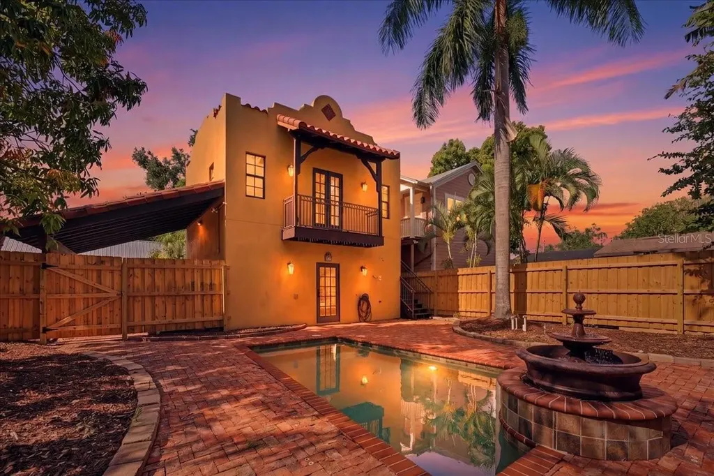 1719 7th Street Sarasota FL 34236