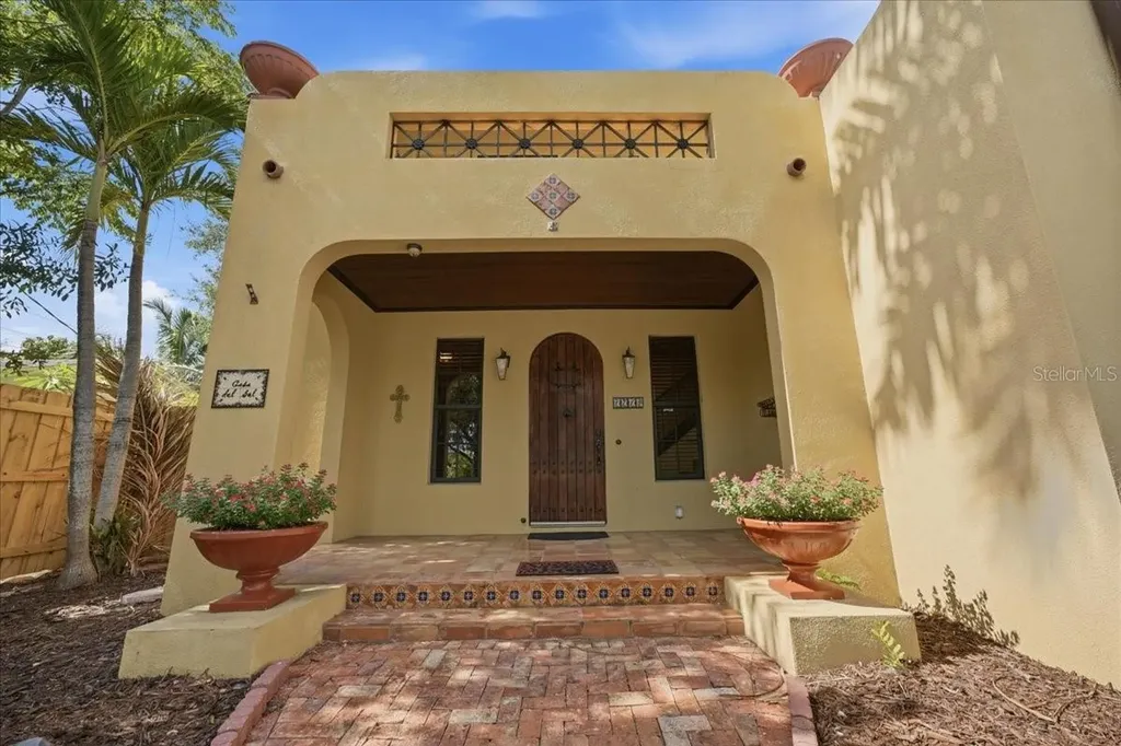 1719 7th Street Sarasota FL 34236