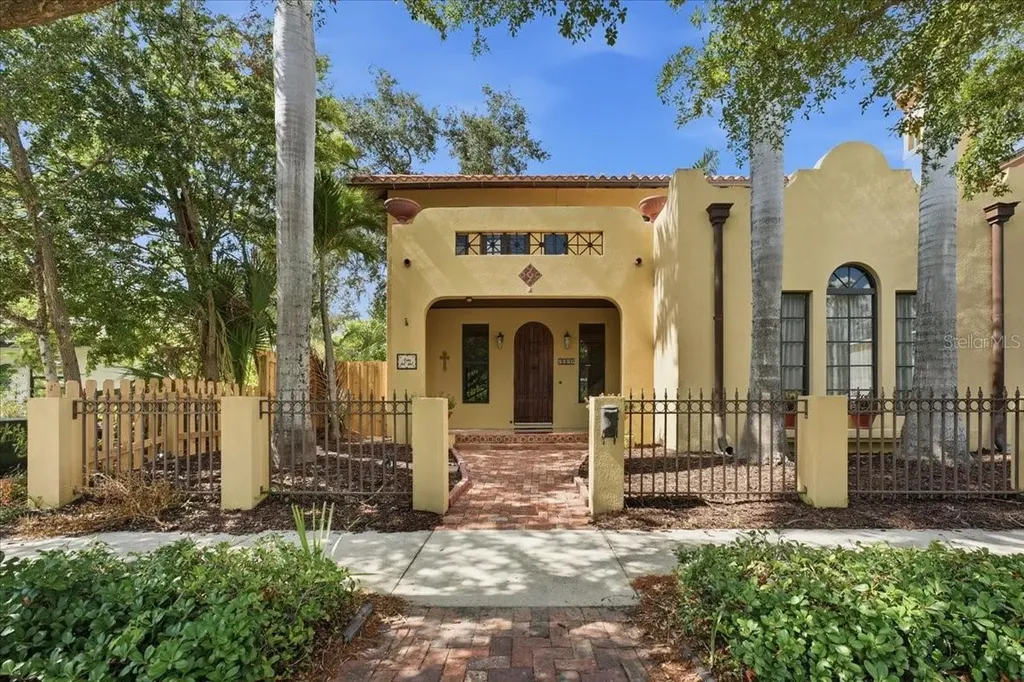 1719 7th Street Sarasota FL 34236