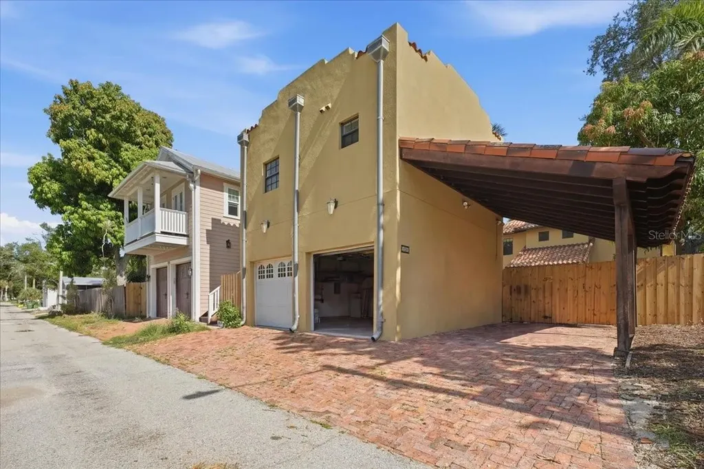 1719 7th Street Sarasota FL 34236