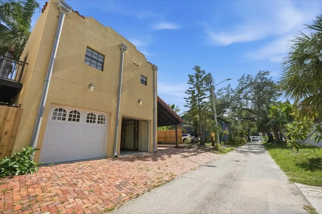 1719 7th Street Sarasota FL 34236