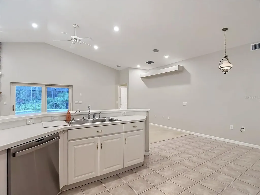 1521 Baythorn Drive Wesley Chapel FL 33543