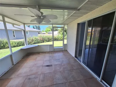 22191 New Rochelle Avenue Port Charlotte FL 33952