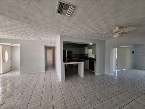 22191 New Rochelle Avenue Port Charlotte FL 33952