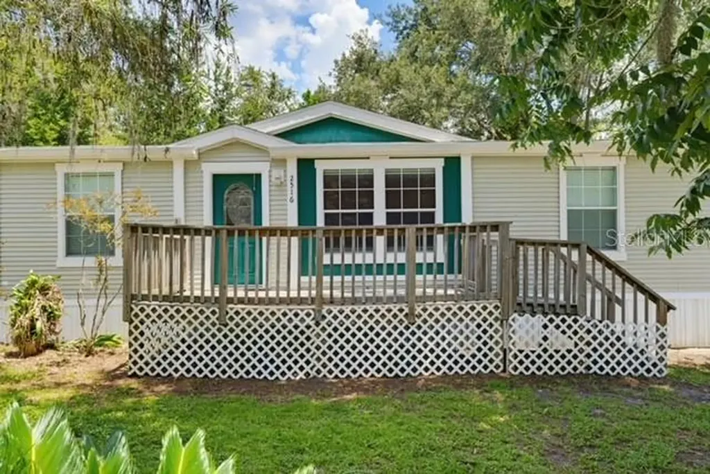 2516 Mobilaire Drive Lutz FL 33559