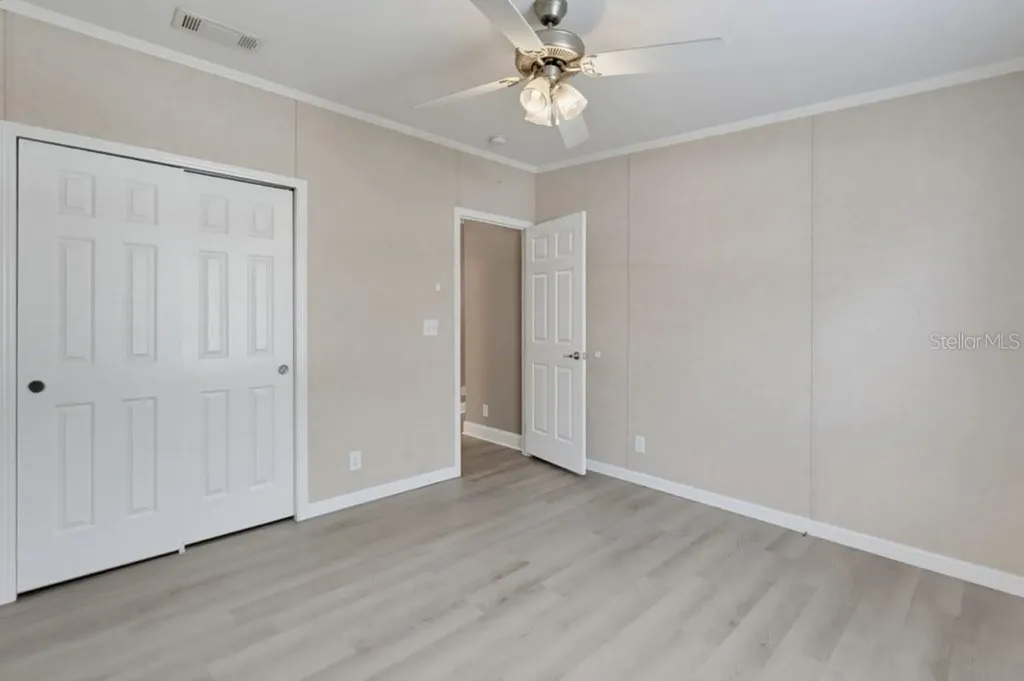 2516 Mobilaire Drive Lutz FL 33559