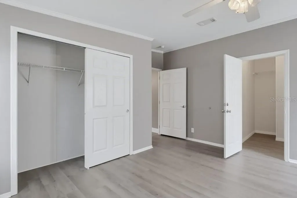 2516 Mobilaire Drive Lutz FL 33559