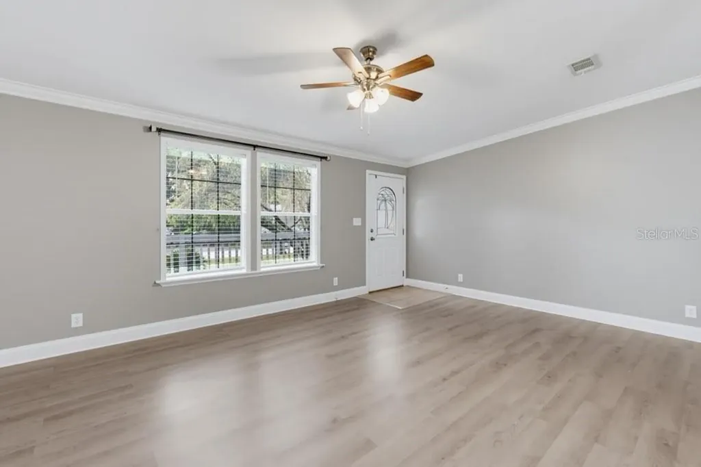 2516 Mobilaire Drive Lutz FL 33559