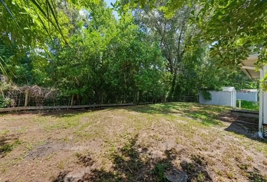 2516 Mobilaire Drive Lutz FL 33559