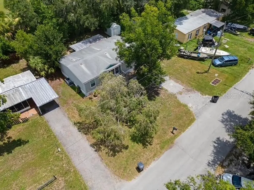 2516 Mobilaire Drive Lutz FL 33559