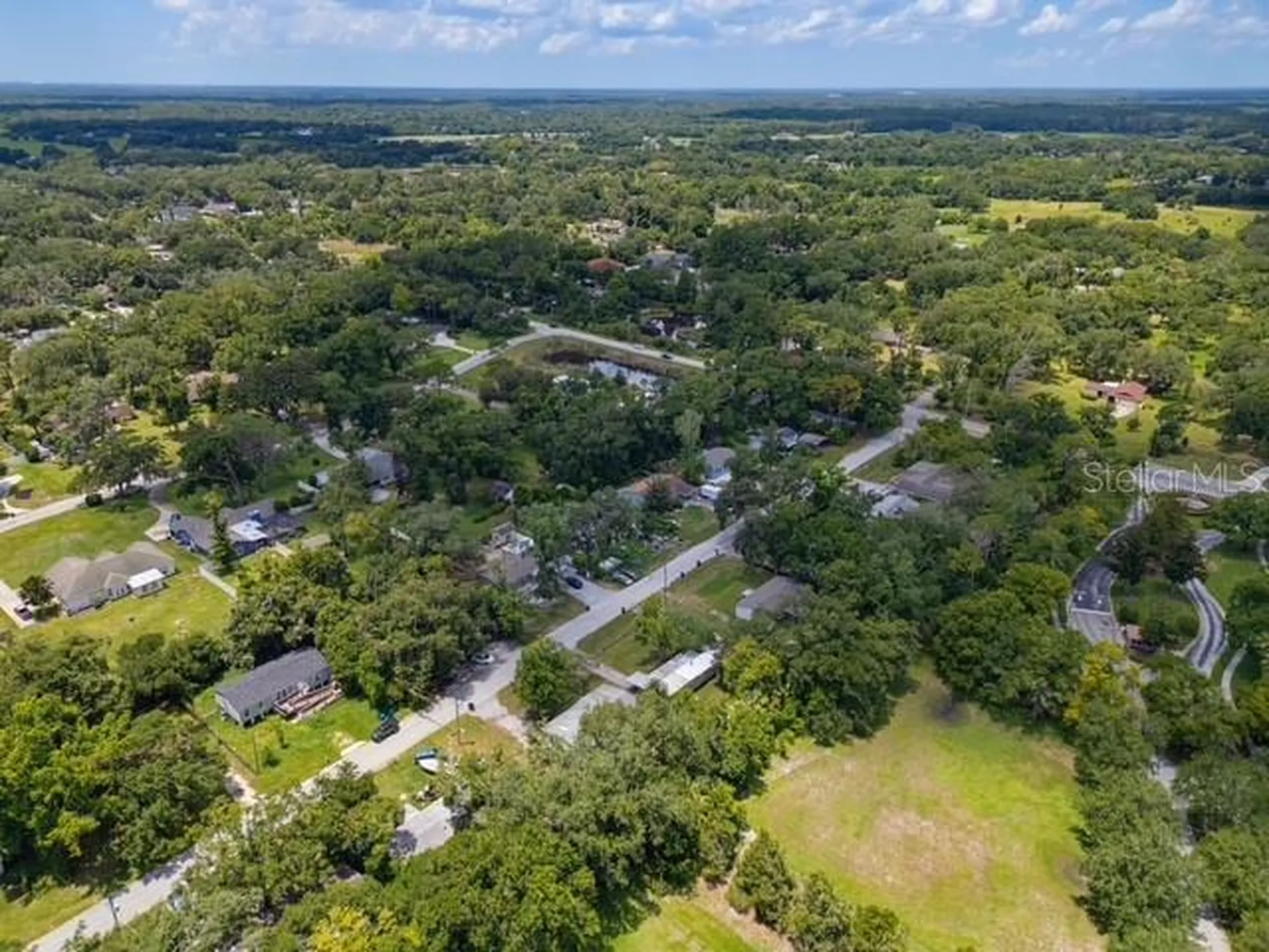 2516 Mobilaire Drive Lutz FL 33559