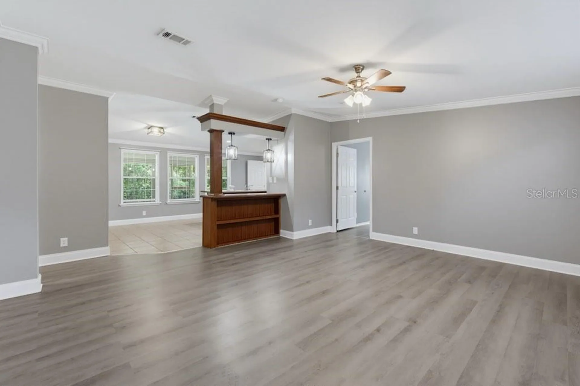 2516 Mobilaire Drive Lutz FL 33559