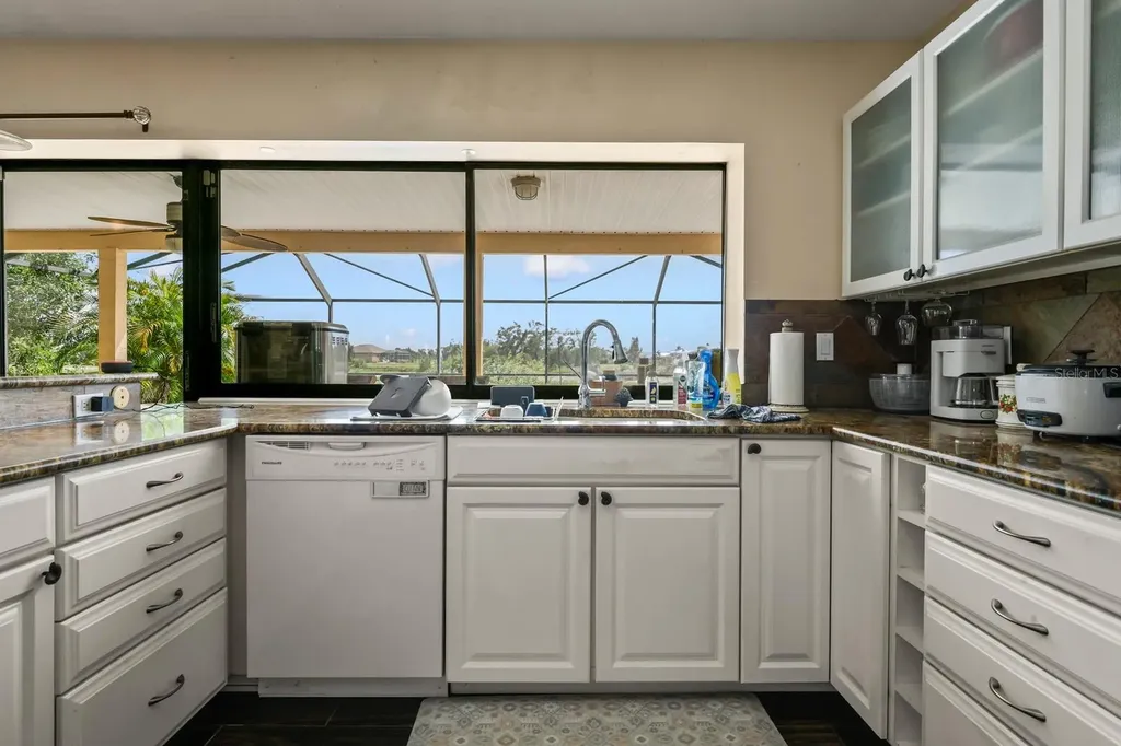 744 Flamingo Drive Apollo Beach FL 33572