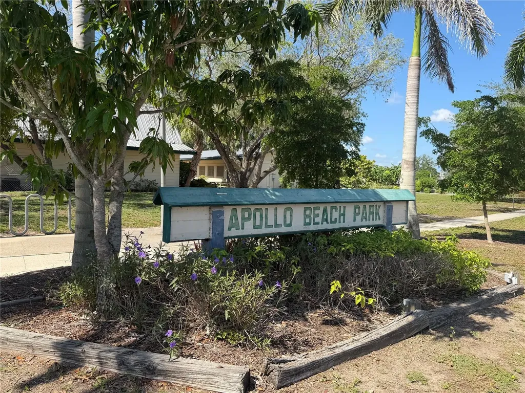 744 Flamingo Drive Apollo Beach FL 33572