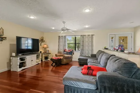 744 Flamingo Drive Apollo Beach FL 33572