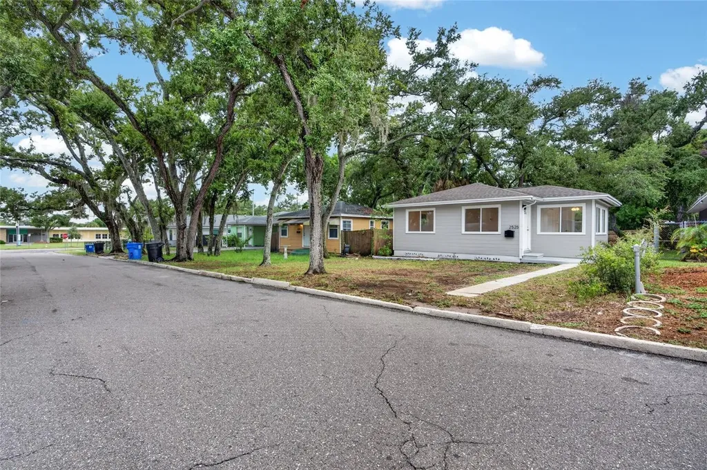 2525 21st Street S St Petersburg FL 33712