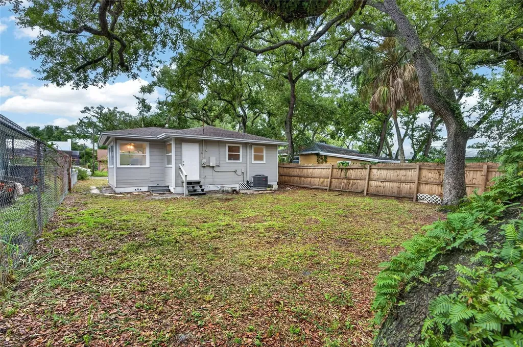 2525 21st Street S St Petersburg FL 33712