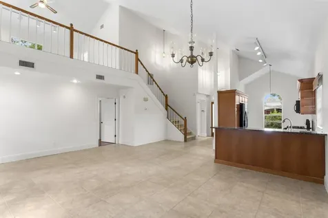 3617 W Tacon Street Tampa FL 33629