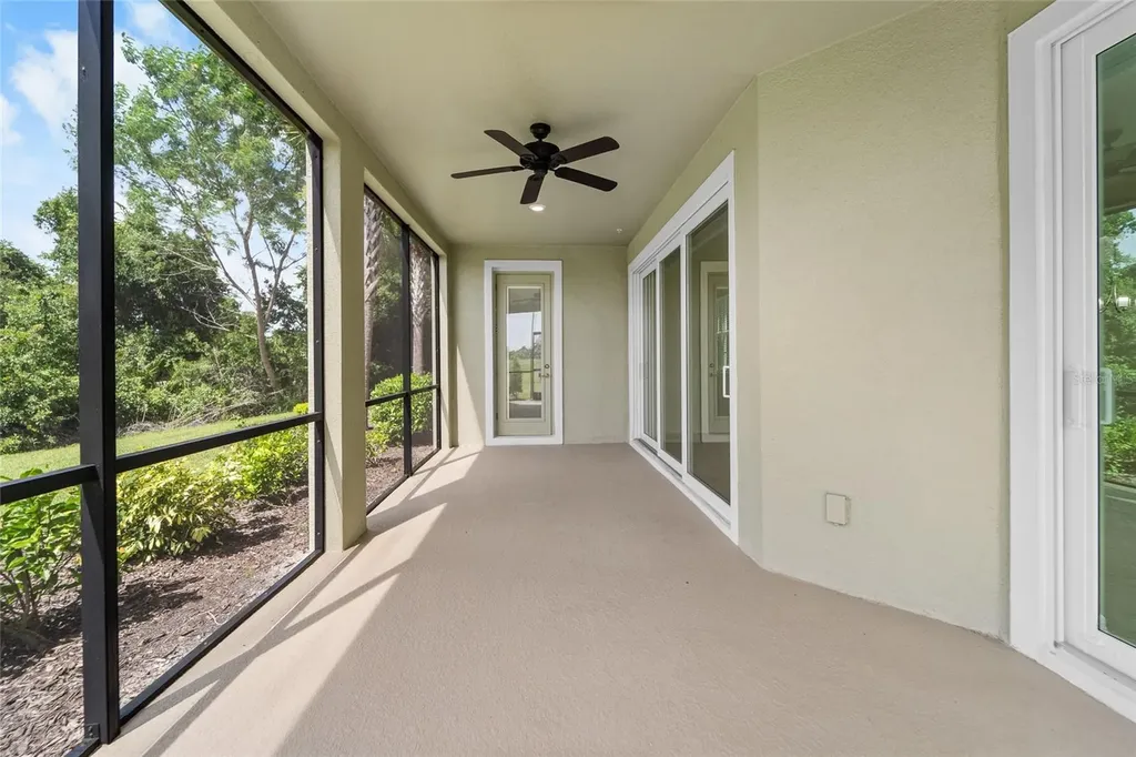 7342 Divot Loop Lakewood Ranch FL 34202