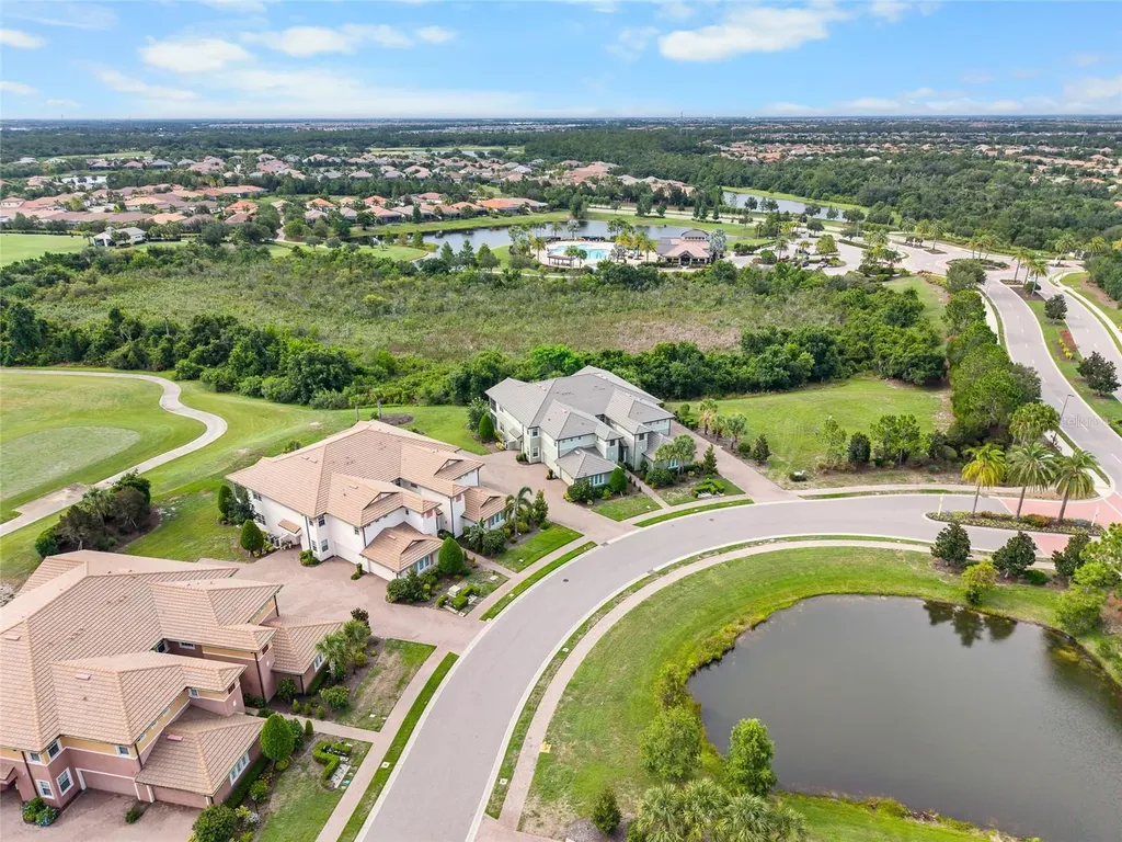 7342 Divot Loop Lakewood Ranch FL 34202