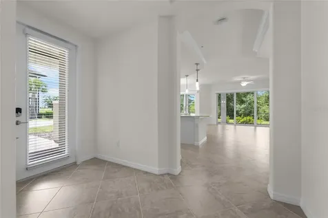 7342 Divot Loop Lakewood Ranch FL 34202