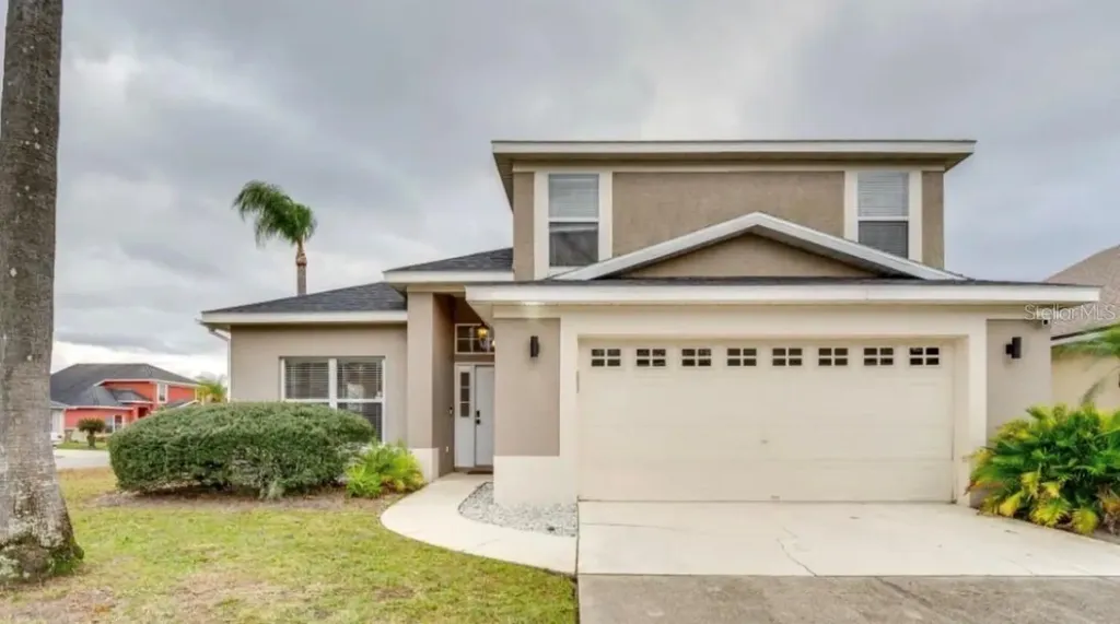2592 Chatham Circle Kissimmee FL 34746