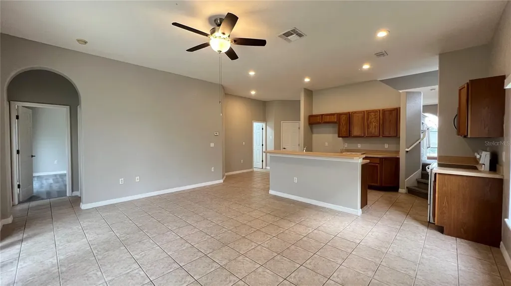143 Vizcay Way Davenport FL 33837