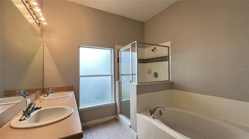 143 Vizcay Way Davenport FL 33837