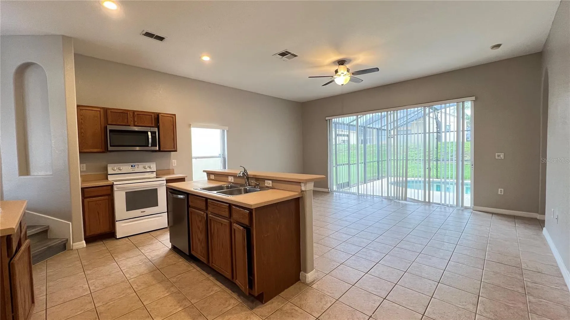 143 Vizcay Way Davenport FL 33837