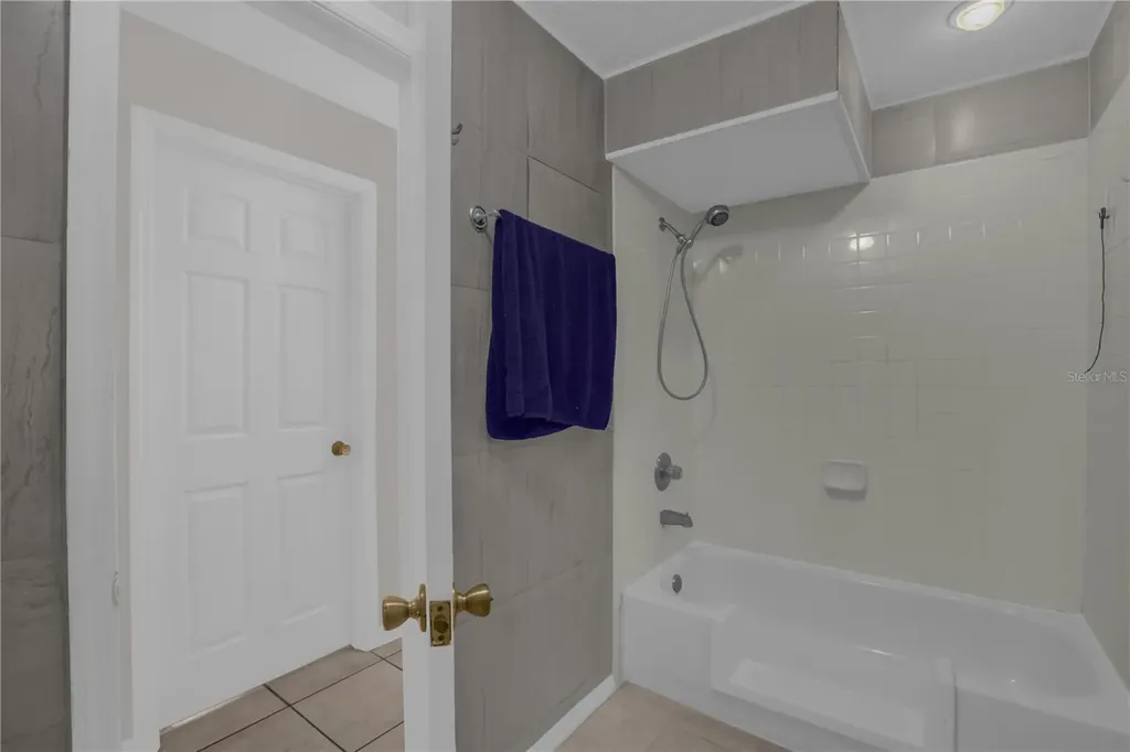 1349 E Wisconsin Avenue Deland FL 32724