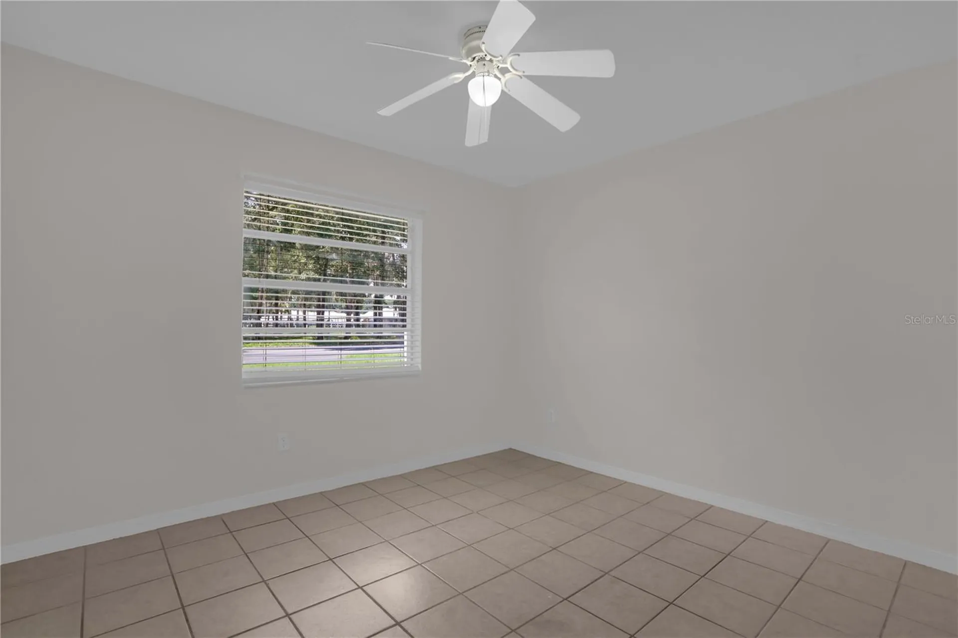 1349 E Wisconsin Avenue Deland FL 32724