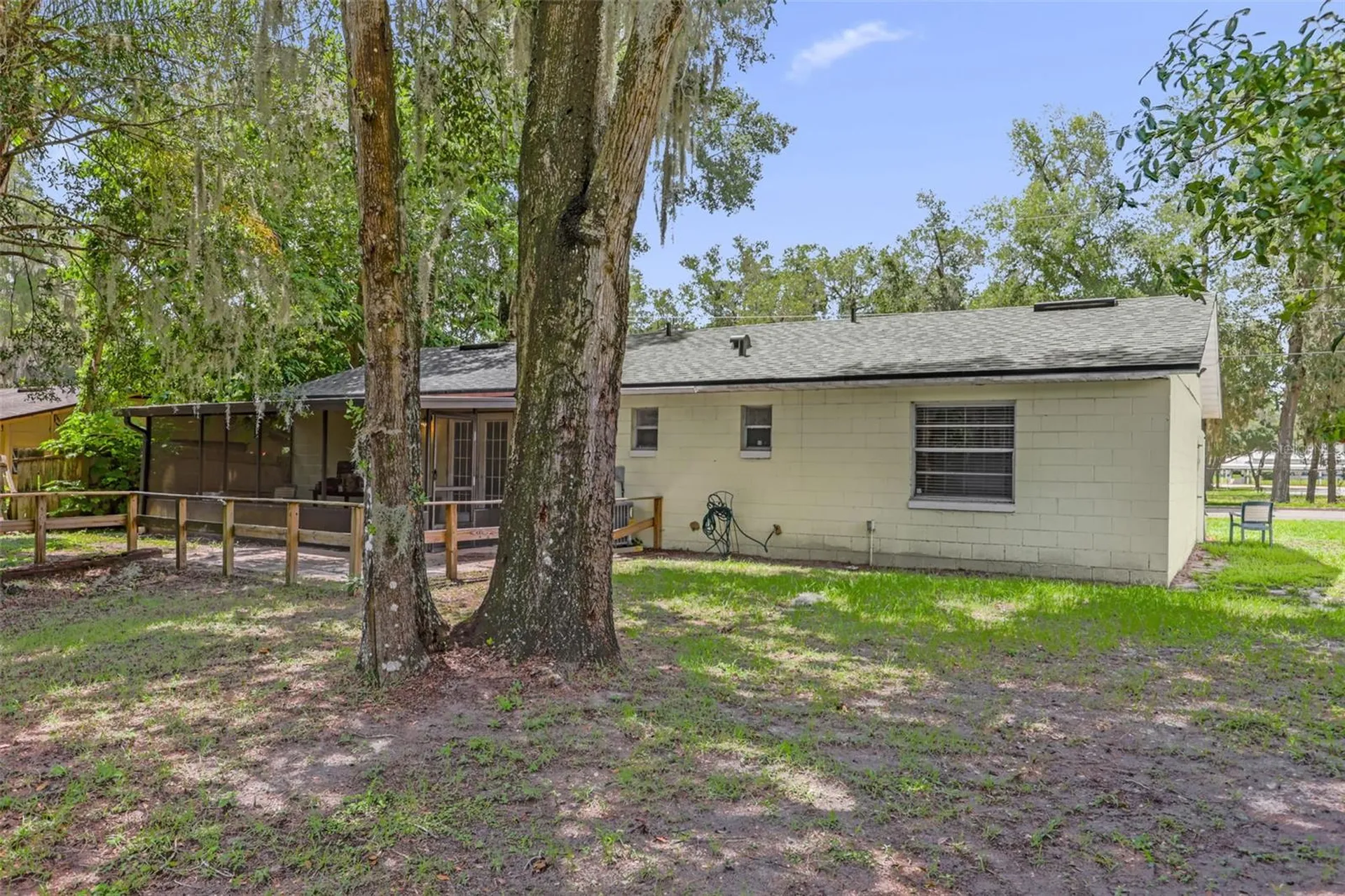 1349 E Wisconsin Avenue Deland FL 32724