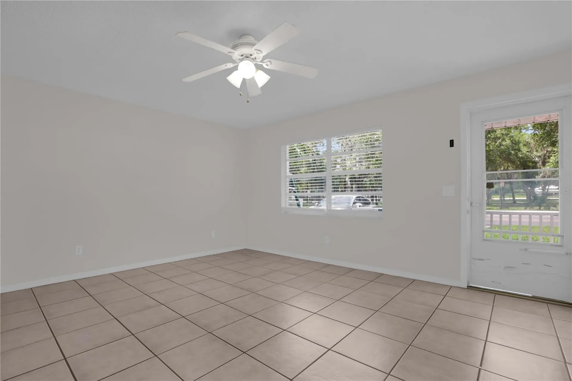 1349 E Wisconsin Avenue Deland FL 32724