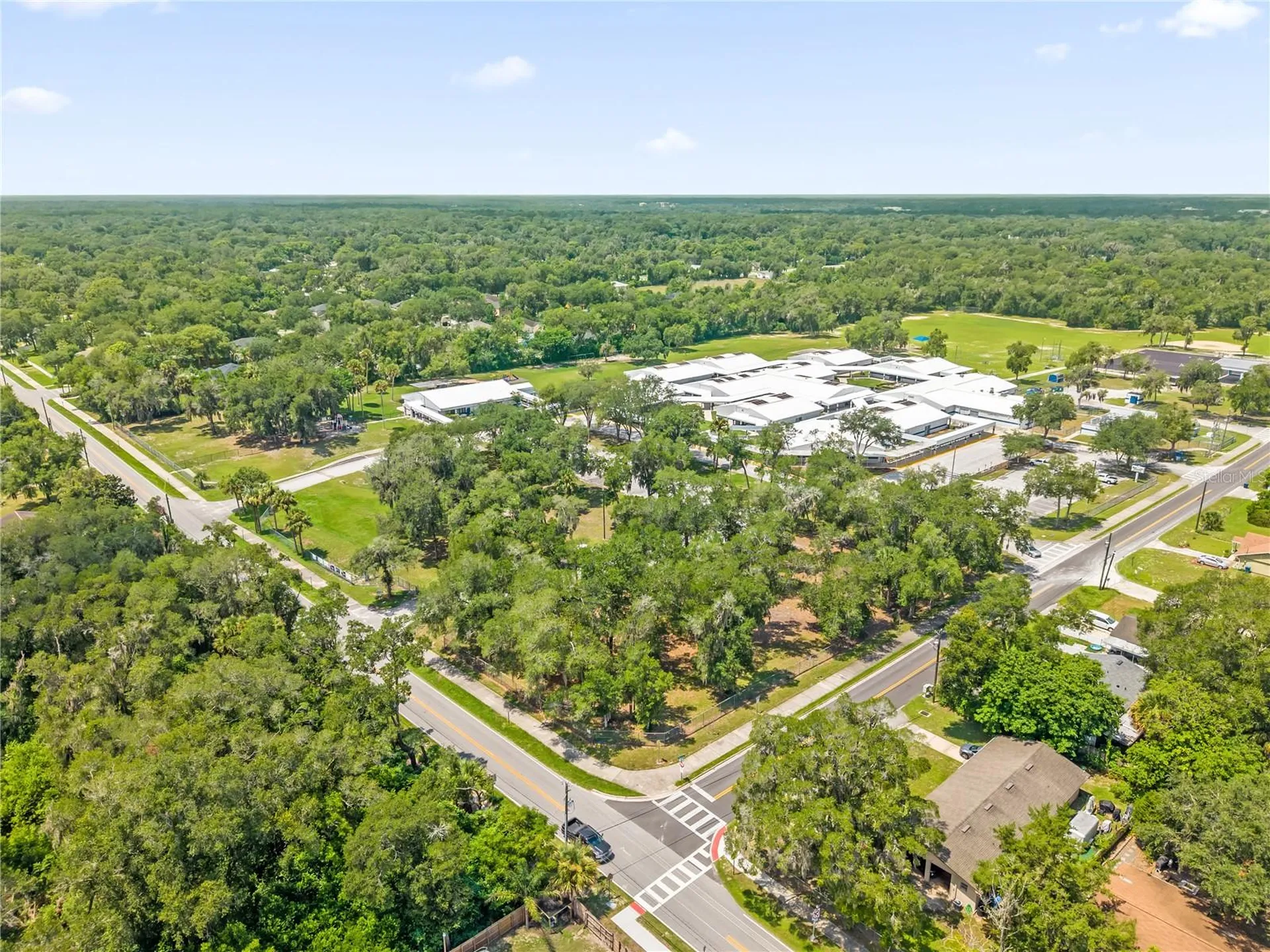 1349 E Wisconsin Avenue Deland FL 32724