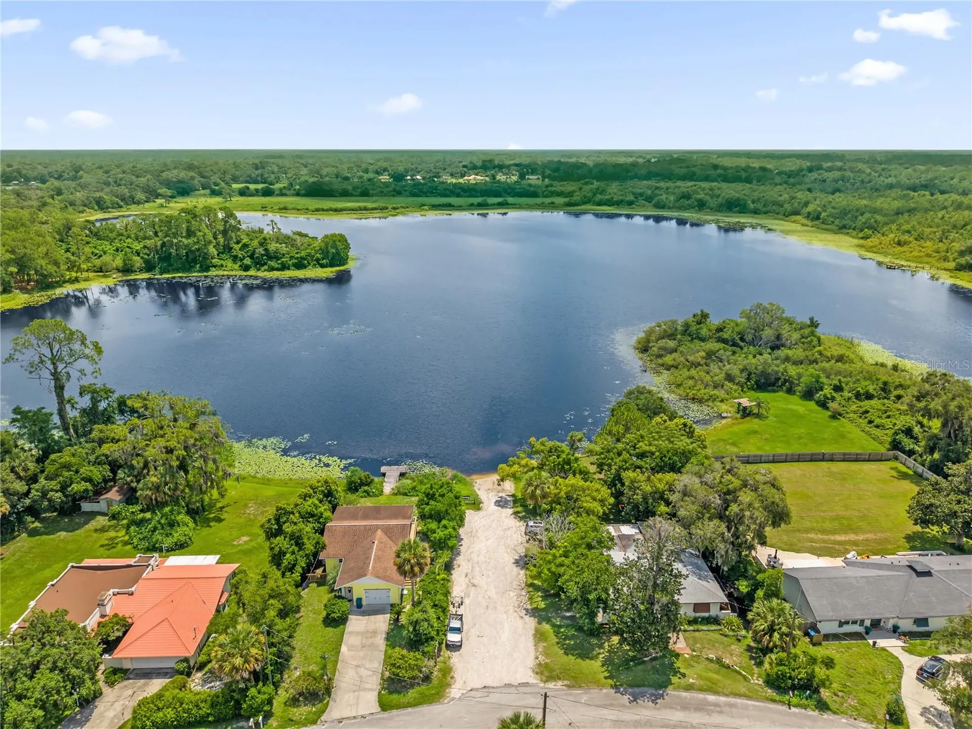 1349 E Wisconsin Avenue Deland FL 32724