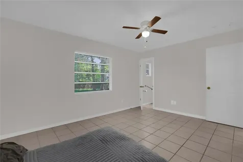 1349 E Wisconsin Avenue Deland FL 32724