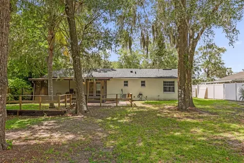 1349 E Wisconsin Avenue Deland FL 32724