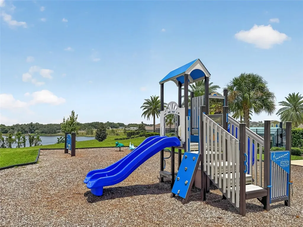 3004 Jessamine Drive Tavares FL 32778