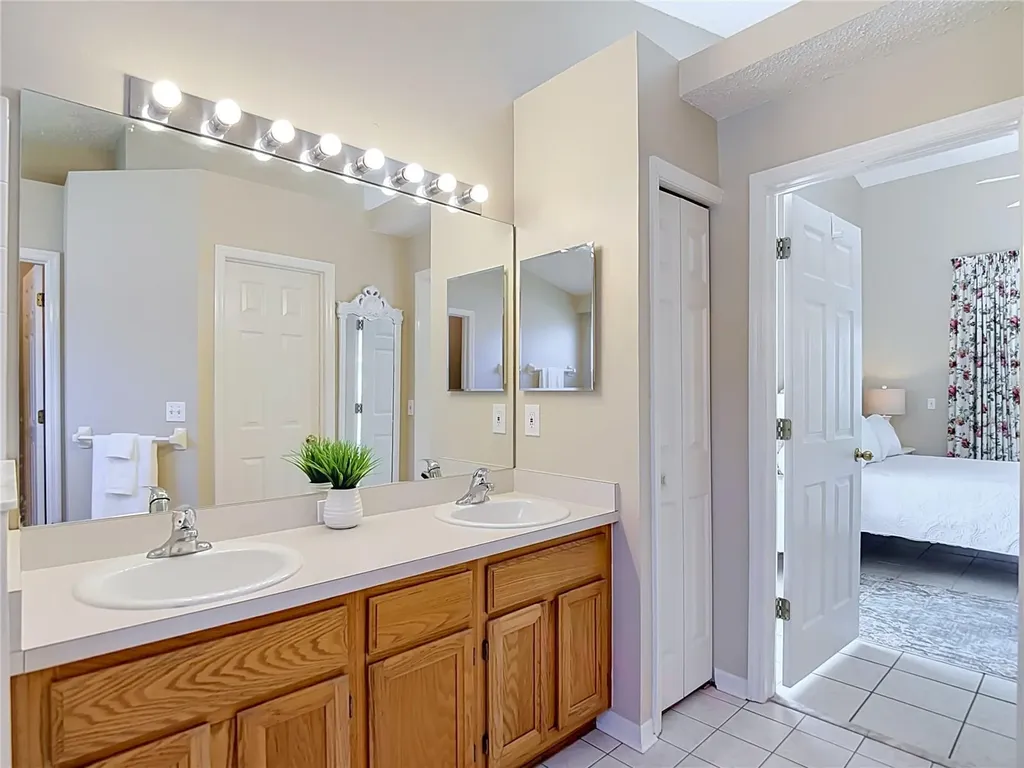 28726 Creekwood Drive Wesley Chapel FL 33545