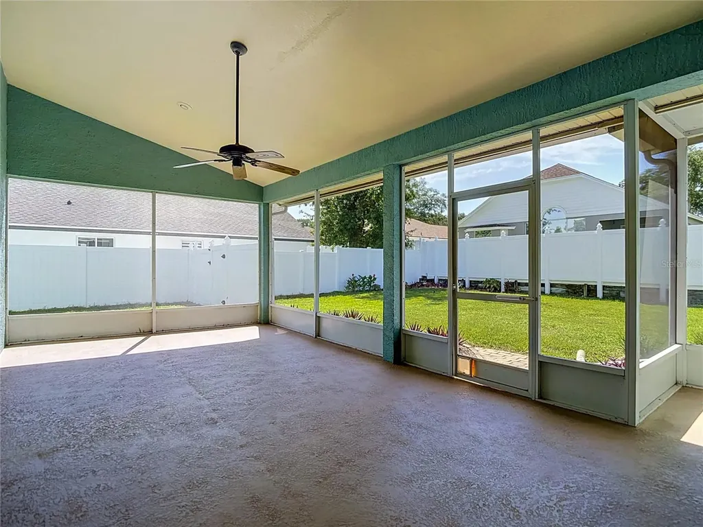 28726 Creekwood Drive Wesley Chapel FL 33545