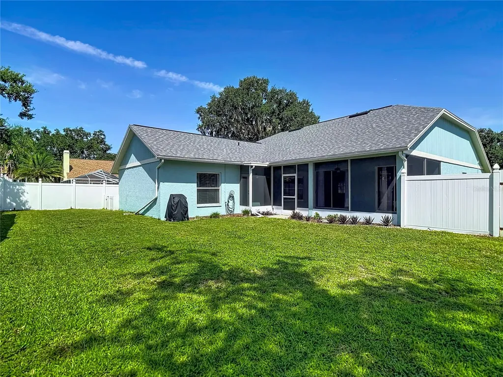 28726 Creekwood Drive Wesley Chapel FL 33545
