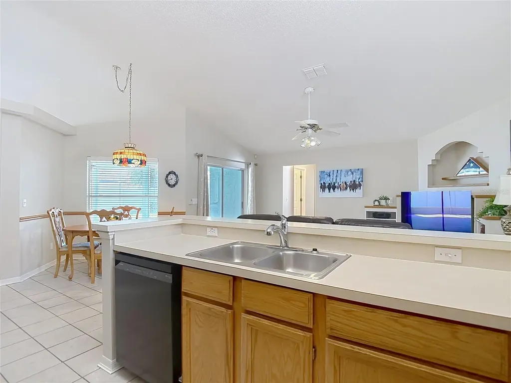 28726 Creekwood Drive Wesley Chapel FL 33545