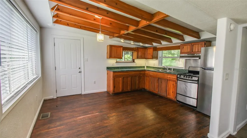 1709 Cloverlawn Avenue Orlando FL 32806